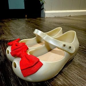 Mini Melissa Ultra Sweet Red Bow